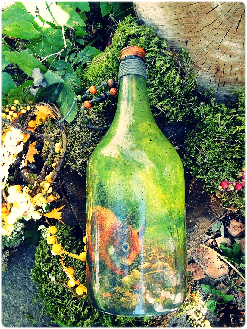 Butelka szklana na wino Wiewiórka 1