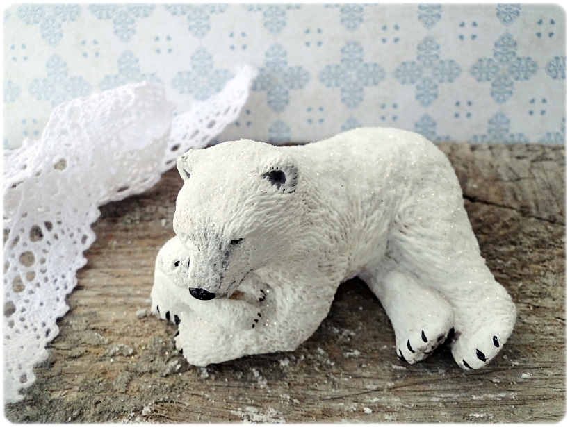 Figurka gipsowa Niedźwiedź polarny 2
